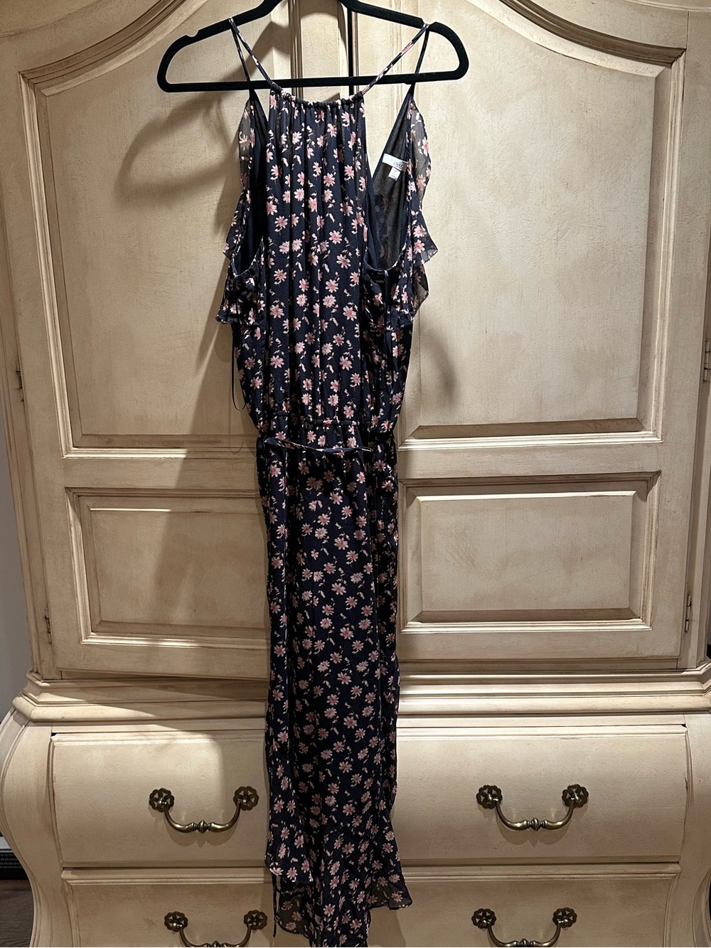 Joie Floral jumpsuit in excellent condition size medium